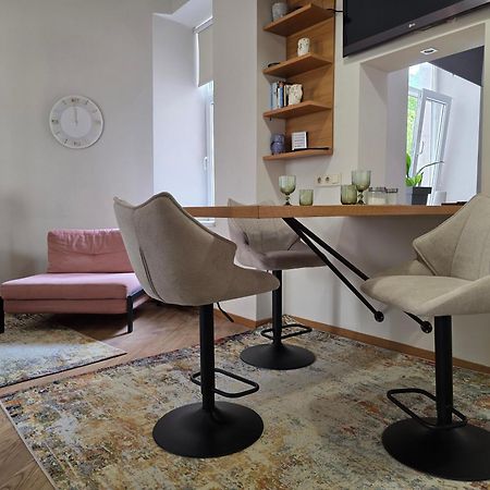 Apartment In The Heart Of Old Rīga Exterior foto