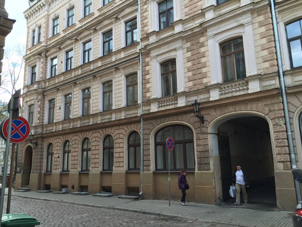 Apartment In The Heart Of Old Rīga Exterior foto