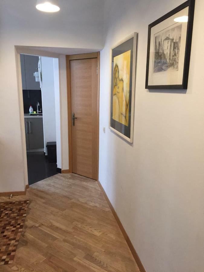 Apartment In The Heart Of Old Rīga Exterior foto